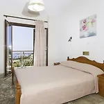 Hotel Karavados Beach Hotel
