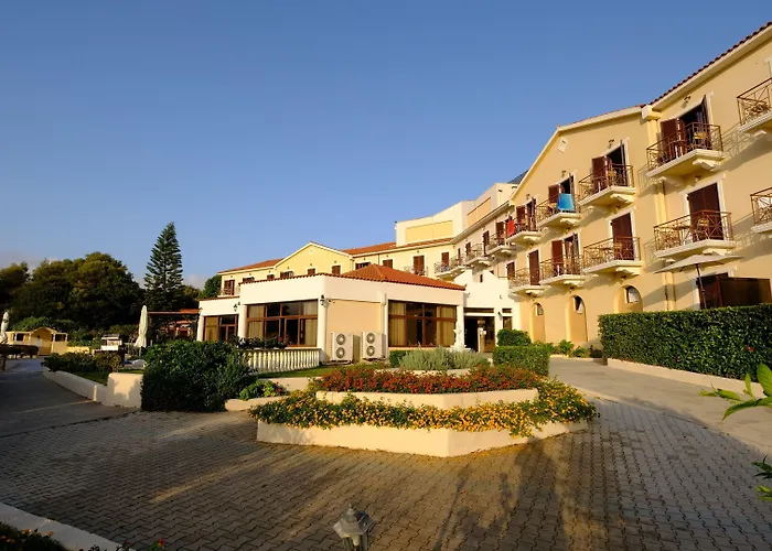 Hotel Karavados Beach Hotel 3*