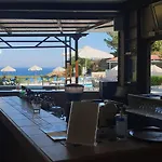호텔 Karavados Beach Hotel