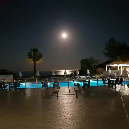 酒店 卡拉瓦德兹海滩酒店