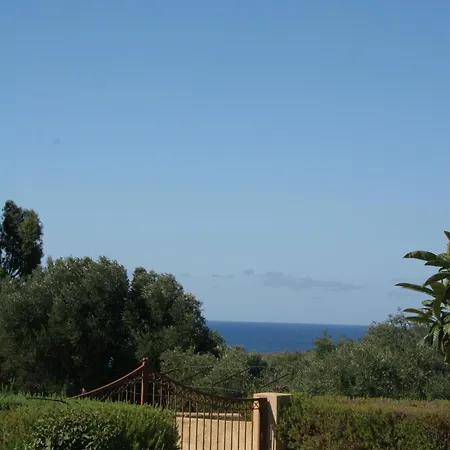 Karavados Beach Hotel