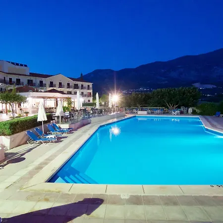 מלון Karavados Beach Hotel 3*