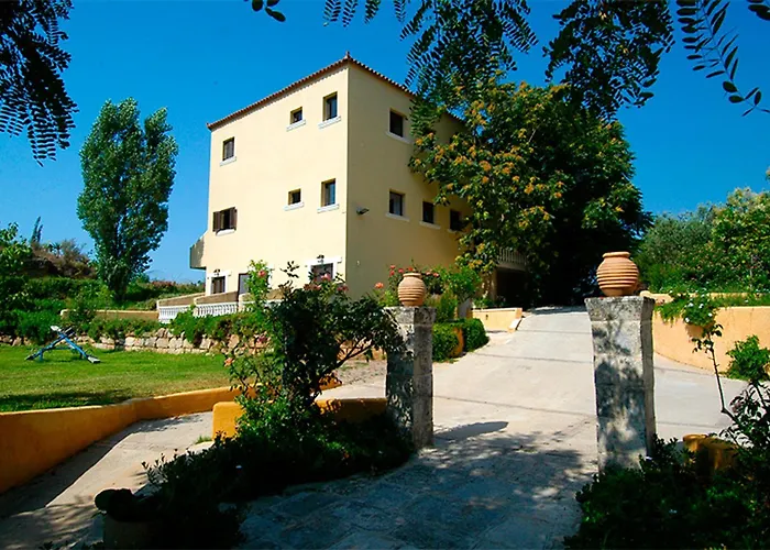 Karavados Beach Hotel فندق