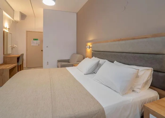 Hotel Karavados Beach Hotel 3*