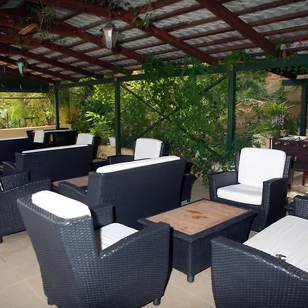 卡拉瓦德兹海滩酒店