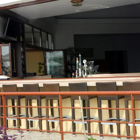 卡拉瓦德兹海滩酒店 酒店