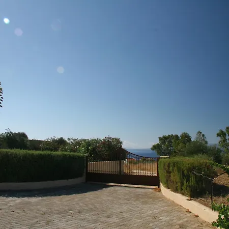 酒店 卡拉瓦德兹海滩酒店 3*