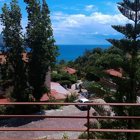 卡拉瓦德兹海滩酒店 酒店 3*