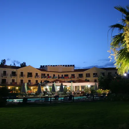 卡拉瓦德兹海滩酒店 酒店 3*