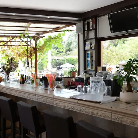 卡拉瓦德兹海滩酒店 3* 卡拉瓦杜斯